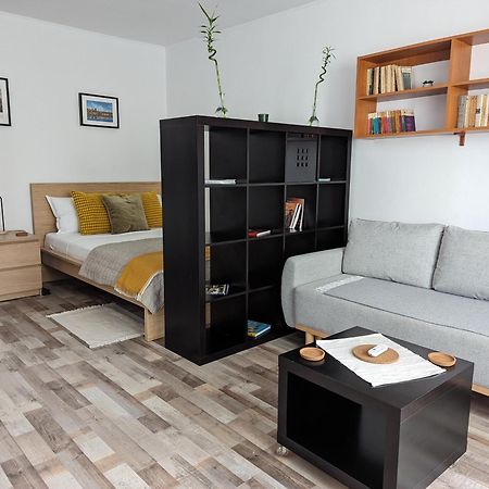 Sebastian Studio Apartment Bucureşti Exterior foto