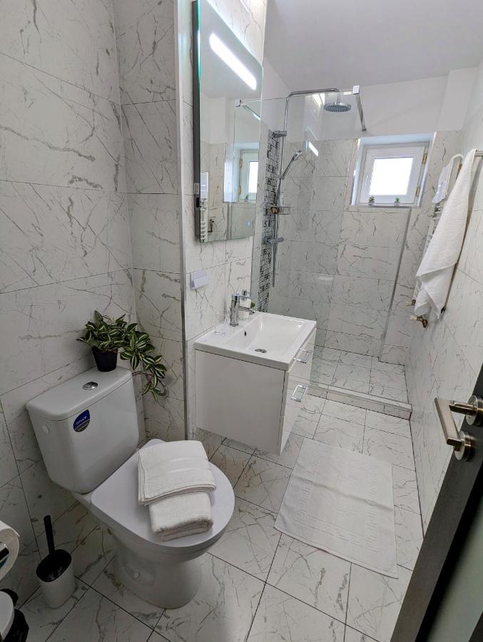 Sebastian Studio Apartment Bucureşti Exterior foto