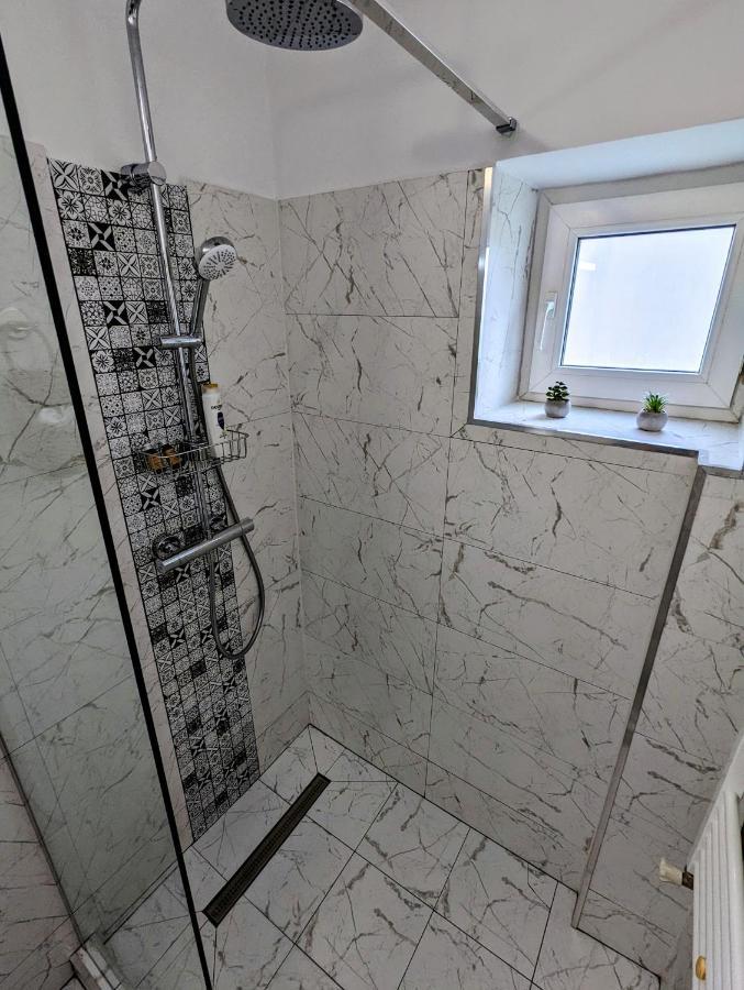 Sebastian Studio Apartment Bucureşti Exterior foto