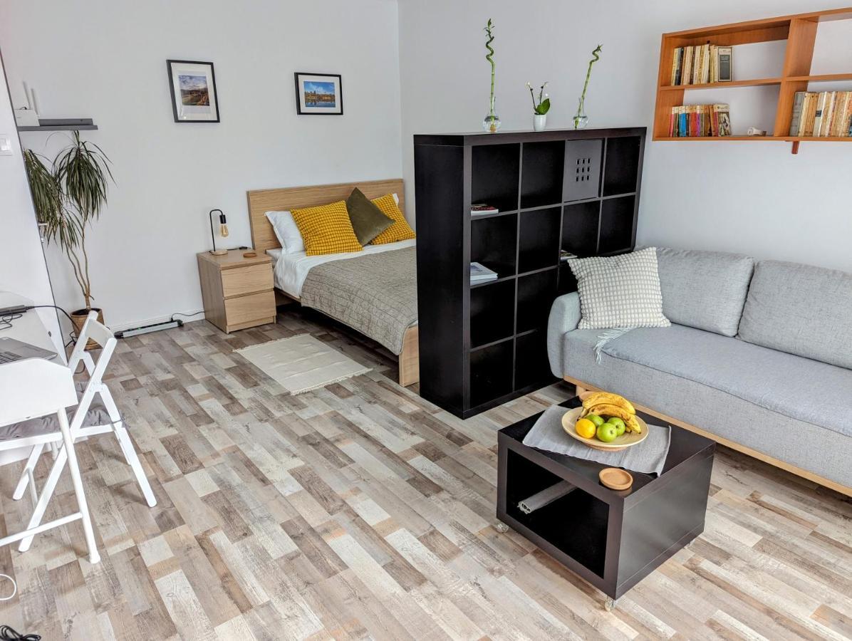 Sebastian Studio Apartment Bucureşti Exterior foto