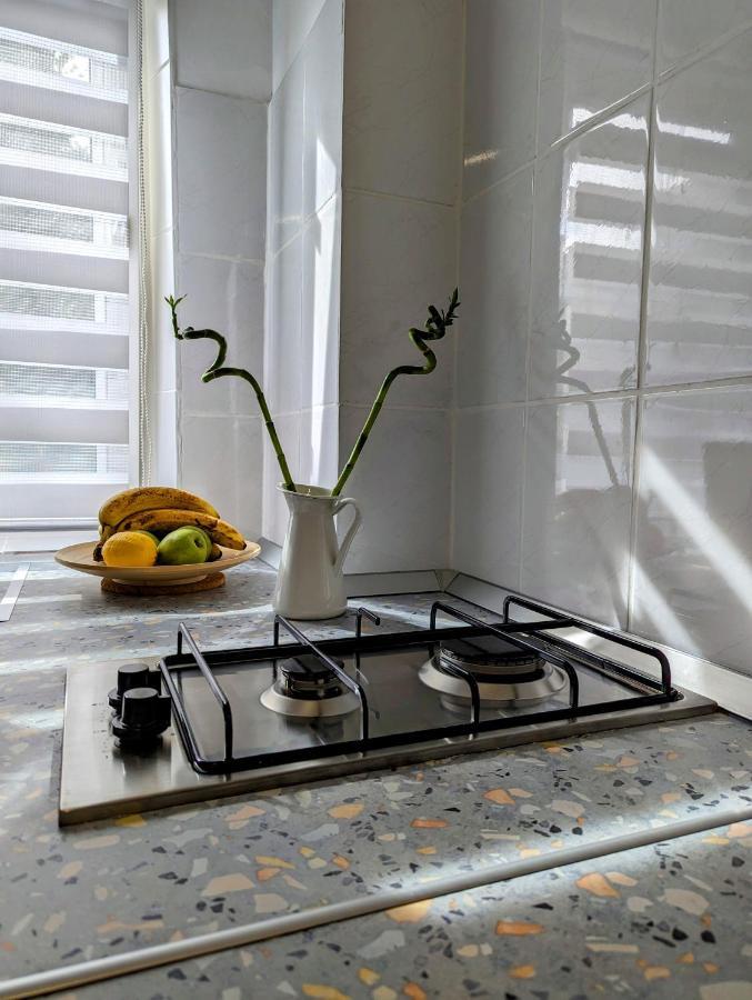 Sebastian Studio Apartment Bucureşti Exterior foto